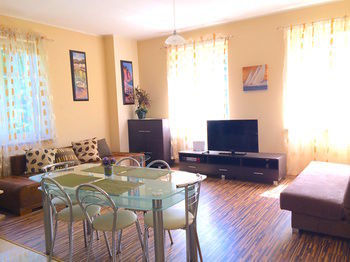 Hotelli Apartament White Lions Gdańsk