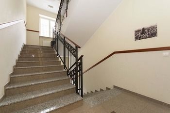 Hotelli Apartament White Lions 3*