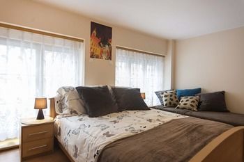 Apartament White Lions Hotelli 3*